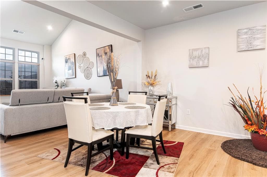 3 bedroom, 3 bathroom, 2,198 sq ft townhouse for sale at 420 Bancroft Street, Mcdonough, GA 30253 — photo 5
