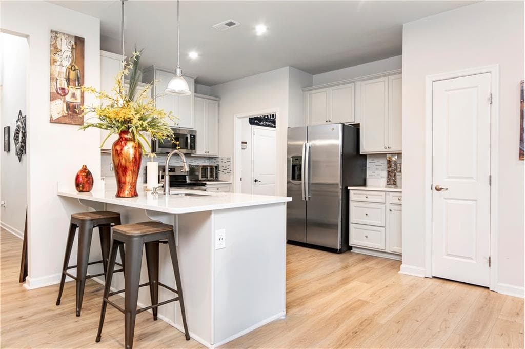 3 bedroom, 3 bathroom, 2,198 sq ft townhouse for sale at 420 Bancroft Street, Mcdonough, GA 30253 — photo 8