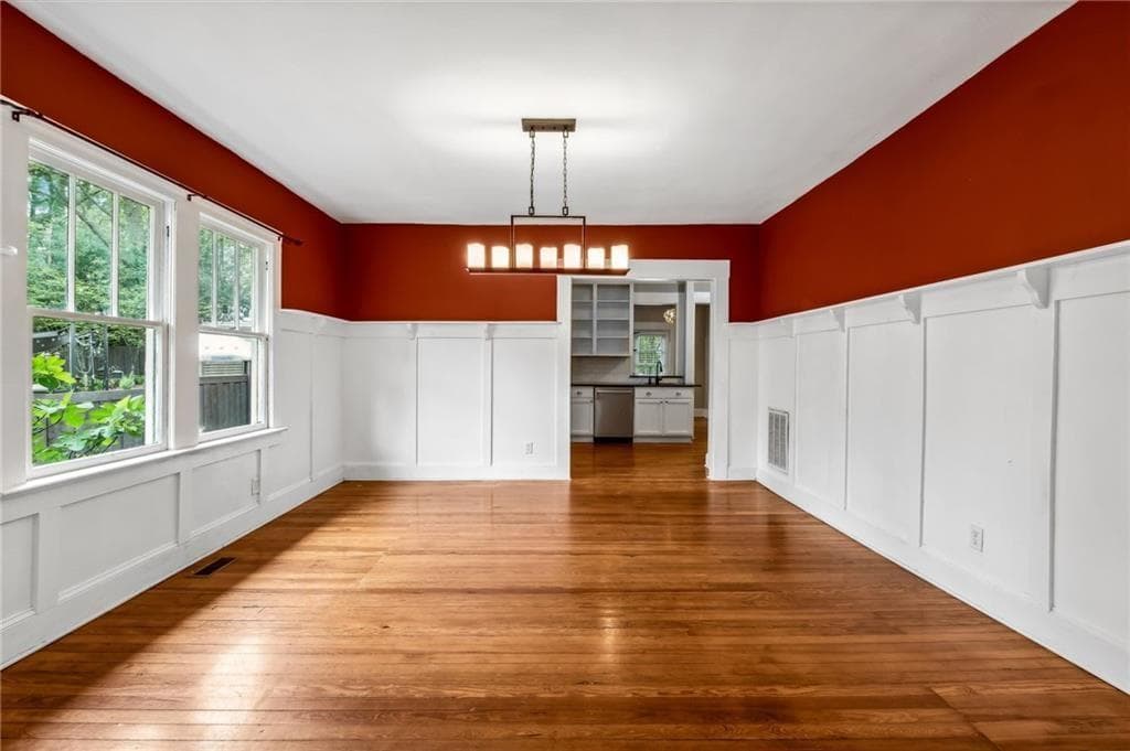 3 bedroom, 2 bathroom, 1,878 sq ft single family residence for rent at 976 Hall Place, Atlanta, GA 30318 for $2,800 a month — photo 8