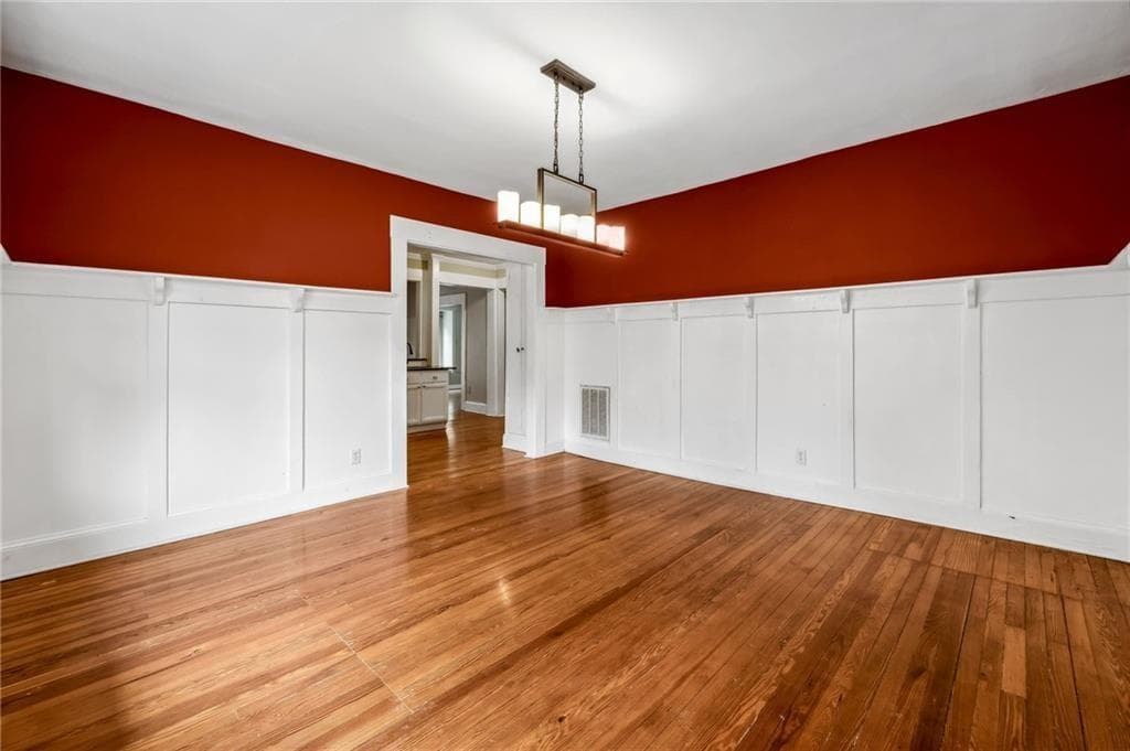 3 bedroom, 2 bathroom, 1,878 sq ft single family residence for rent at 976 Hall Place, Atlanta, GA 30318 for $2,800 a month — photo 9