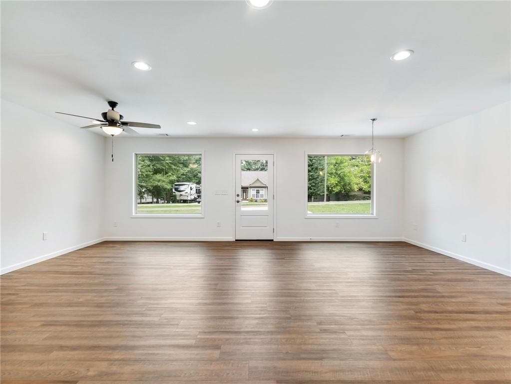 2 bedroom, 2 bathroom, 1,008 sq ft single family residence for rent at 8083 Beachwood Drive, Murrayville, GA 30564 for $1,950 a month — photo 4