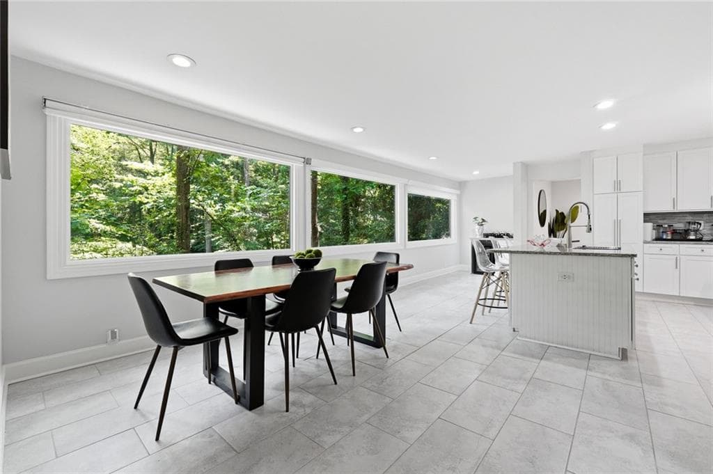 3 bedroom, 3 bathroom, 2,430 sq ft single family residence for rent at 1210 E Beechwood Drive, Atlanta, GA 30327 for $7,500 a month — photo 6