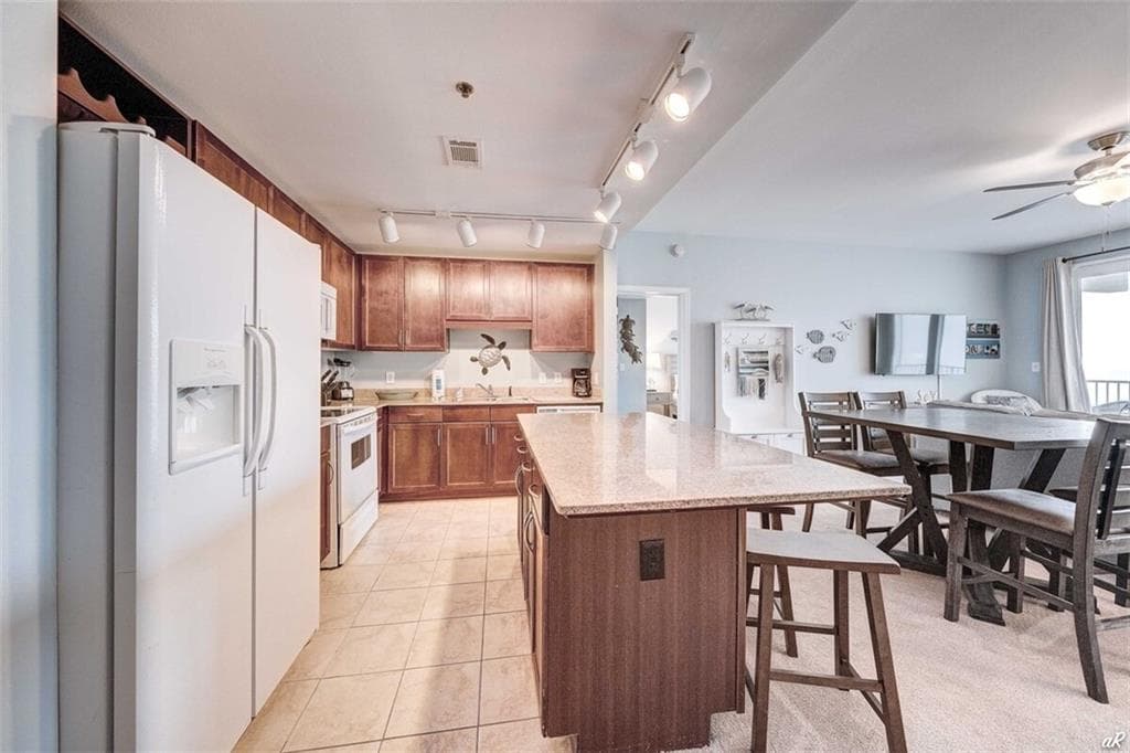 3 bedroom, 2 bathroom condominium for rent at 9860 S South Thomas Drive 711, Panama City, FL 32408 for $2,500 a month — photo 3