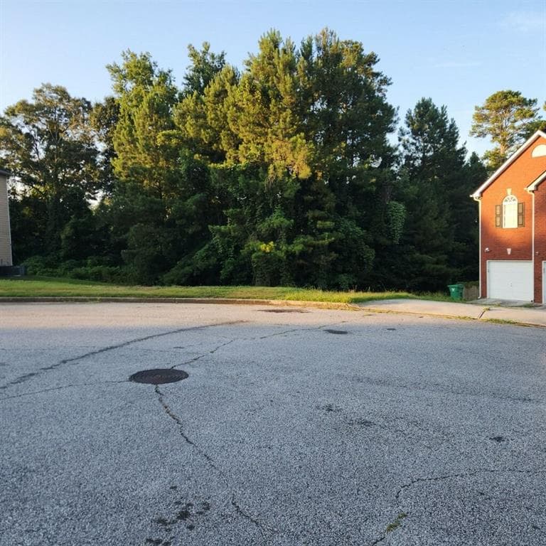 unimproved land for sale at 1751 Lake Edge Circle, Conley, GA 30288 — photo 1 of 2