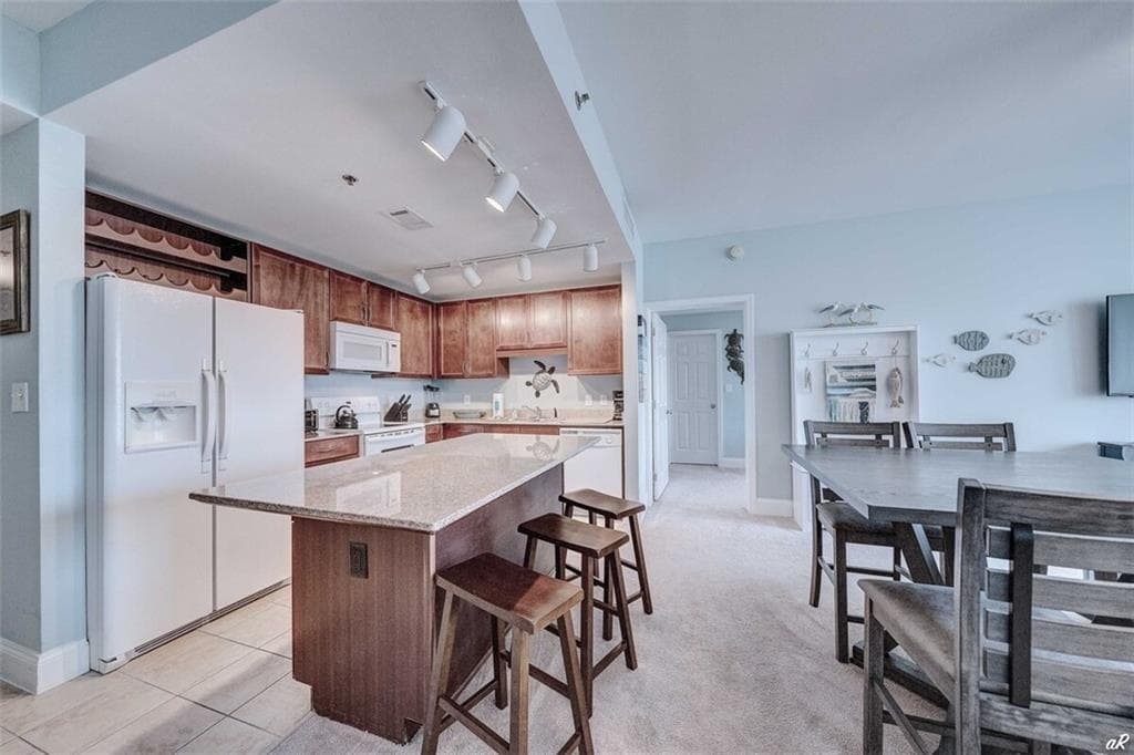 3 bedroom, 2 bathroom condominium for rent at 9860 S South Thomas Drive 711, Panama City, FL 32408 for $2,500 a month — photo 4