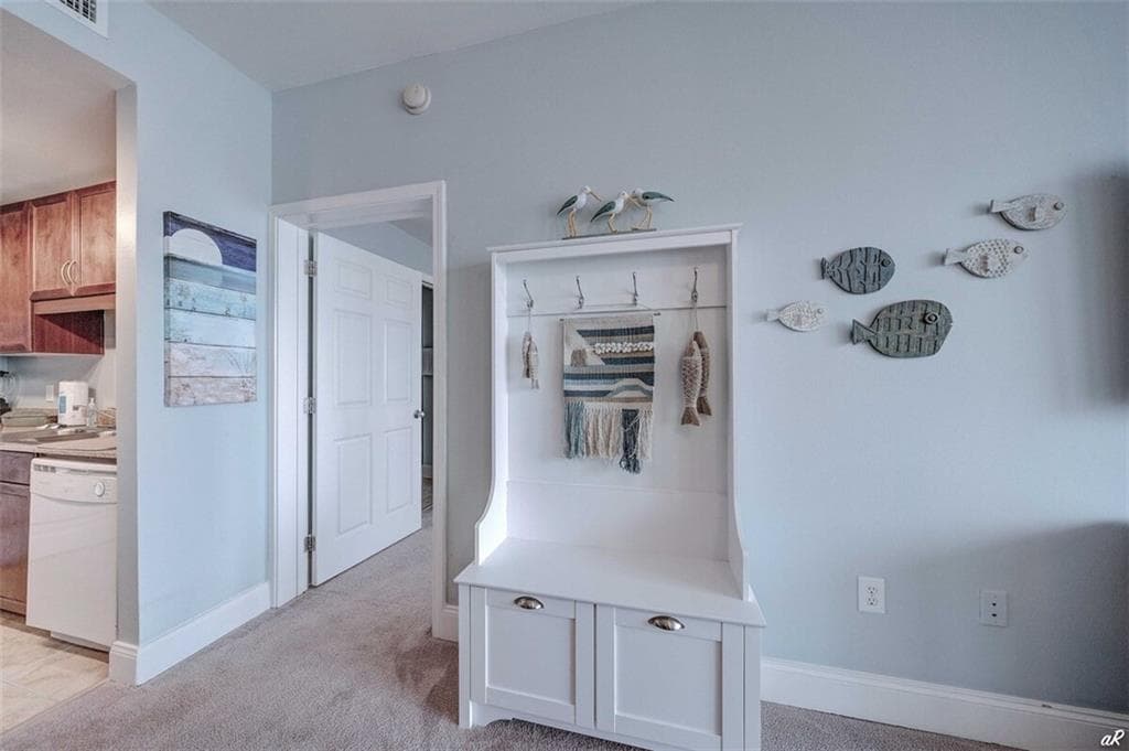 3 bedroom, 2 bathroom condominium for rent at 9860 S South Thomas Drive 711, Panama City, FL 32408 for $2,500 a month — photo 10