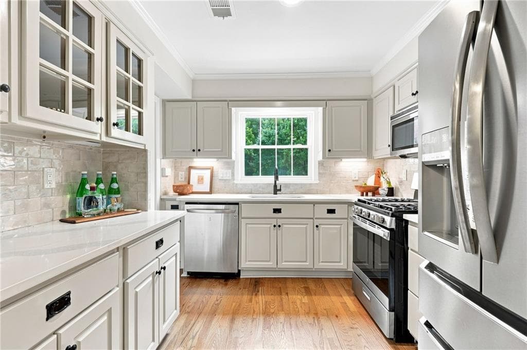 3 bedroom, 4 bathroom, 2,156 sq ft townhouse under contract at 423 Jefferson Circle, Atlanta, GA 30328 — photo 5