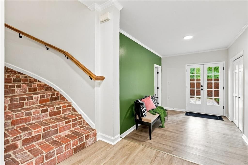3 bedroom, 4 bathroom, 2,156 sq ft townhouse under contract at 423 Jefferson Circle, Atlanta, GA 30328 — photo 7