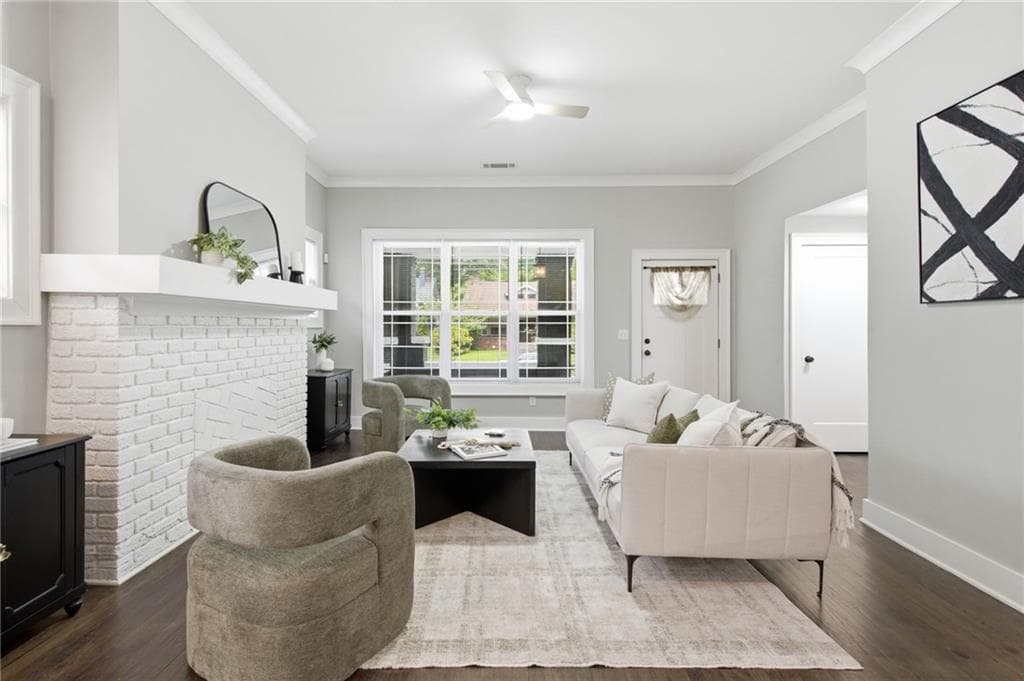 3 bedroom, 2 bathroom, 2,012 sq ft single family residence under contract at 458 W Ontario Avenue, Atlanta, GA 30310 — photo 5