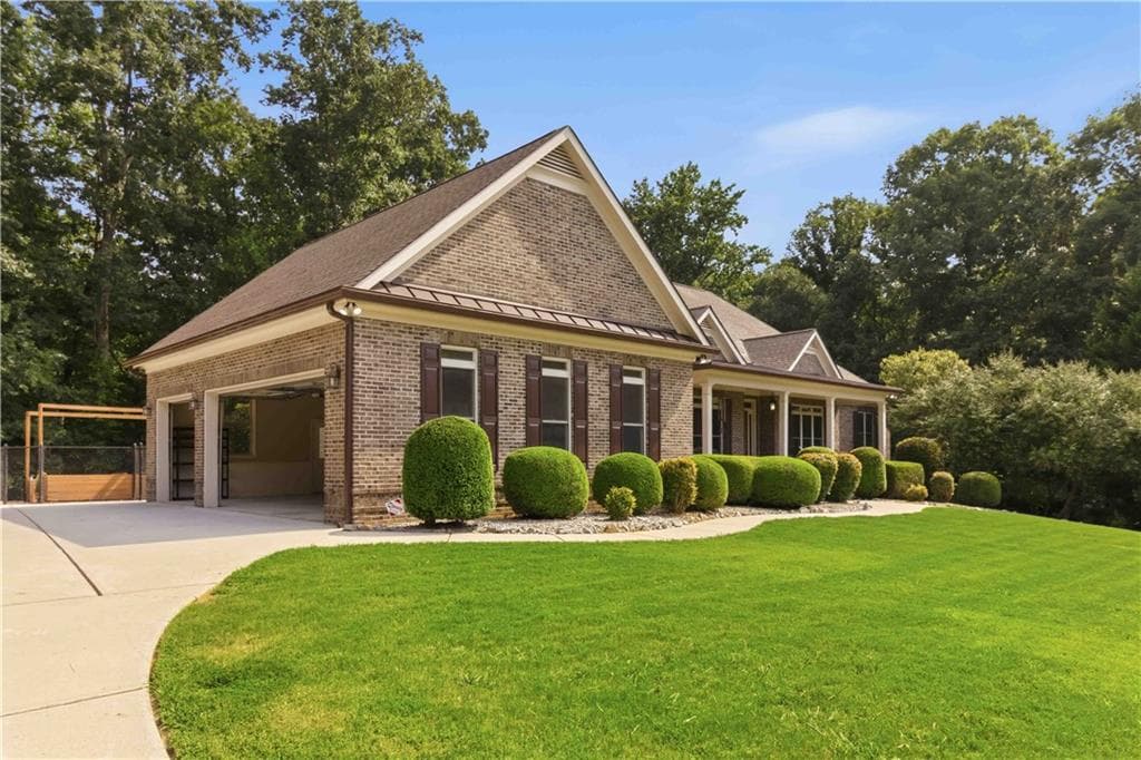 4 bedroom, 5 bathroom, 4,938 sq ft single family residence under contract at 5350 Old Pendergrass Road, Jefferson, GA 30549 — photo 5