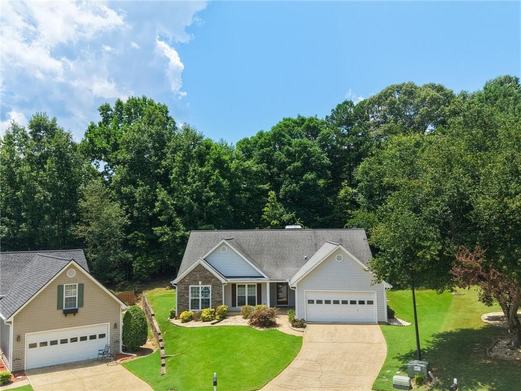 3 bedroom, 2 bathroom, 1,743 sq ft single family residence for sale at 317 Hemington Way, Sugar Hill, GA 30518 — photo 3
