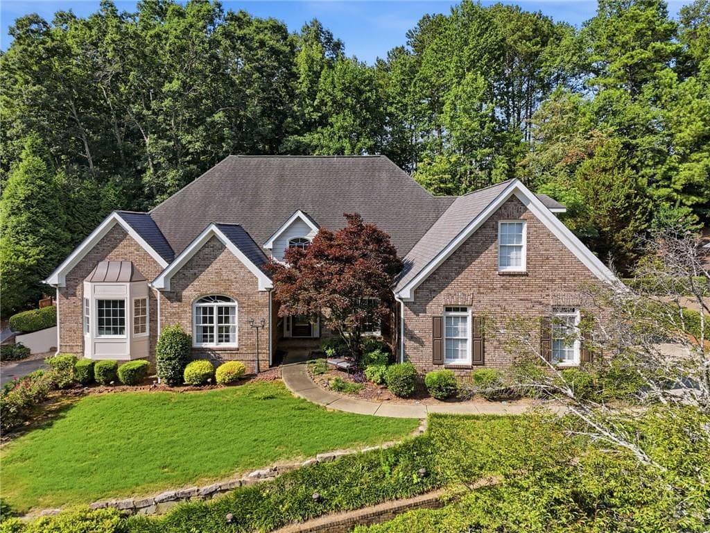 5 bedroom, 5 bathroom, 6,114 sq ft single family residence for sale at 2723 Clearwater Springs Road, Buford, GA 30519 — photo 2