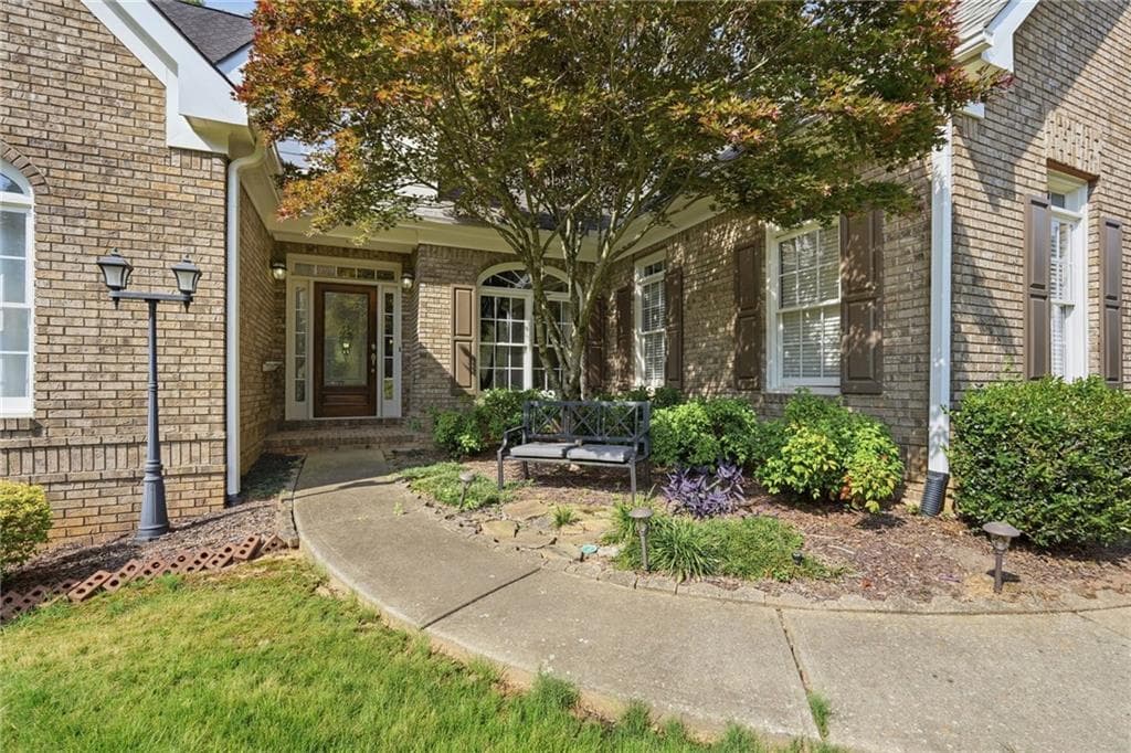 5 bedroom, 5 bathroom, 6,114 sq ft single family residence for sale at 2723 Clearwater Springs Road, Buford, GA 30519 — photo 4