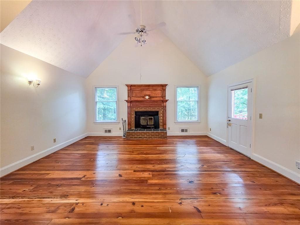 5 bedroom, 5 bathroom, 5,988 sq ft single family residence for sale at 5599 Stone Creek Drive, Stone Mountain, GA 30087 — photo 4