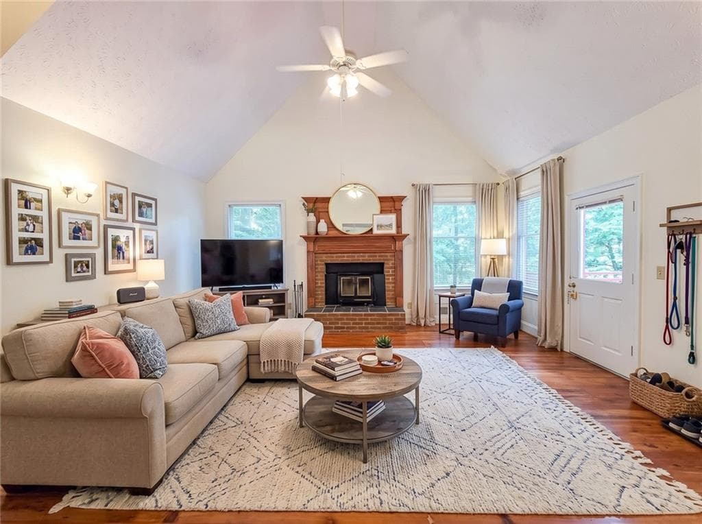 5 bedroom, 5 bathroom, 5,988 sq ft single family residence for sale at 5599 Stone Creek Drive, Stone Mountain, GA 30087 — photo 3