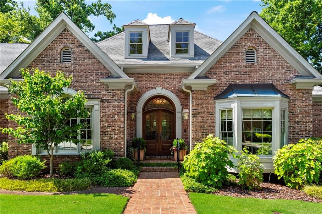5 bedroom, 6 bathroom, 3,490 sq ft single family residence sold at 1190 Austin Glen Drive, Dunwoody, GA 30338