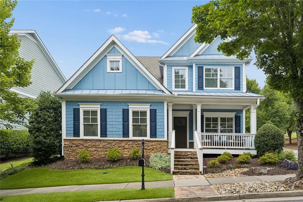 3 bedroom, 3 bathroom, 2,456 sq ft single family residence sold at 1651 Barfield Run, Atlanta, GA 30318