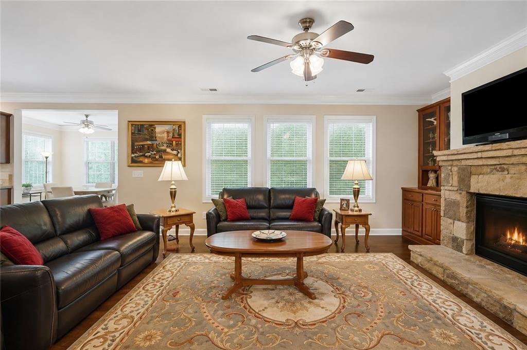 5 bedroom, 4 bathroom, 4,422 sq ft single family residence for sale at 4335 Sanibel Cove, Cumming, GA 30040 — photo 6