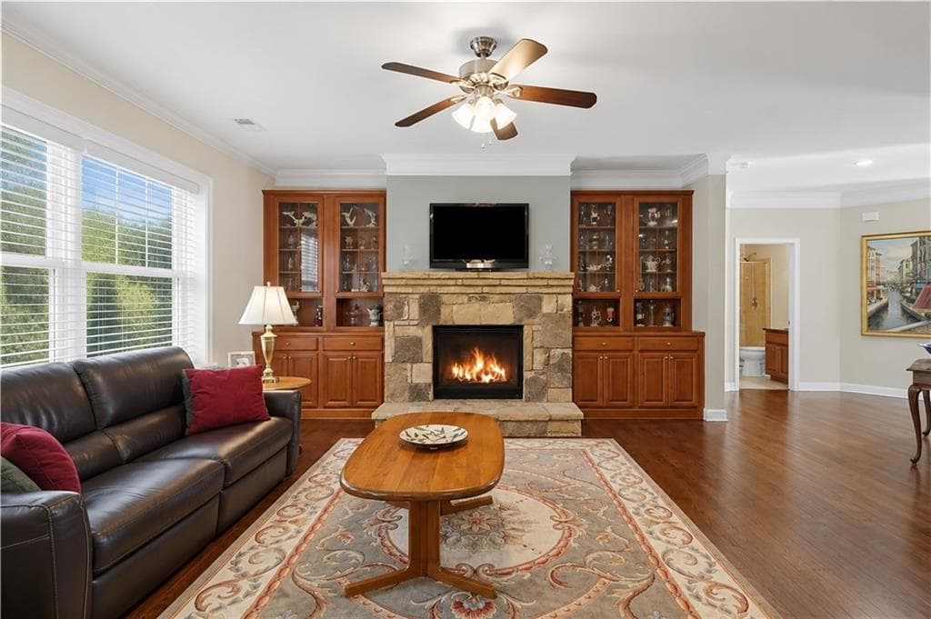 5 bedroom, 4 bathroom, 4,422 sq ft single family residence for sale at 4335 Sanibel Cove, Cumming, GA 30040 — photo 7