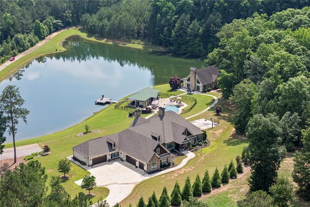 4 bedroom, 5 bathroom, 5,580 sq ft single family residence for sale at 206 Highgrove Estates Drive, Monroe, GA 30655 — photo 2