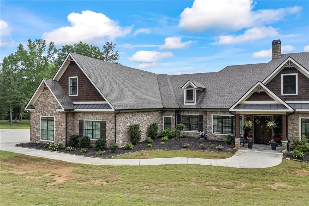4 bedroom, 5 bathroom, 5,580 sq ft single family residence for sale at 206 Highgrove Estates Drive, Monroe, GA 30655 — photo 5