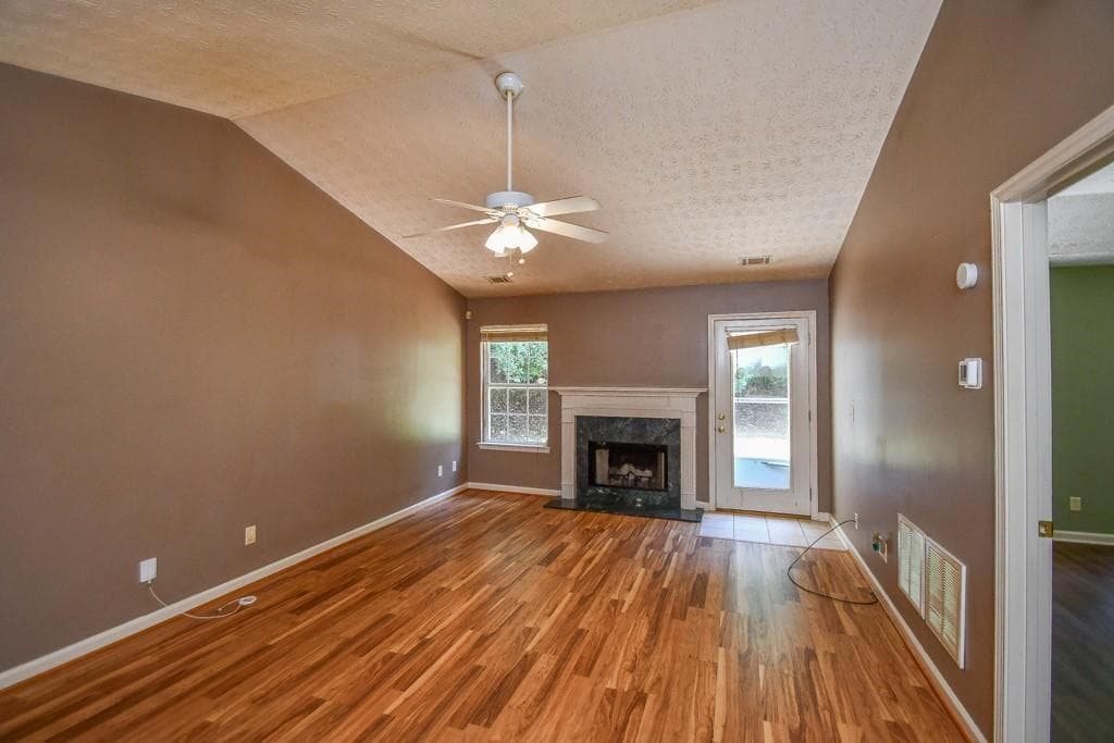 2 bedroom, 2 bathroom, 1,164 sq ft condominium for sale at 4012 Hidden Hollow Terrace A, Gainesville, GA 30506 — photo 10