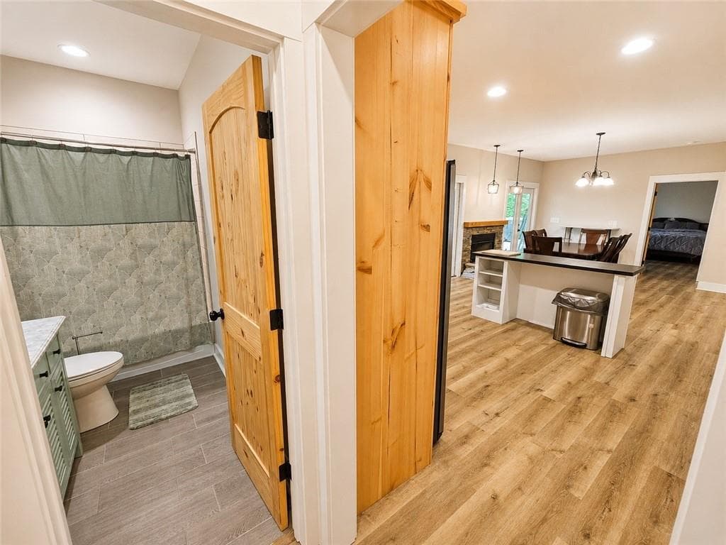 3 bedroom, 2 bathroom, 1,830 sq ft single family residence for sale at 330 Glenridge Drive, Cleveland, GA 30528 — photo 9