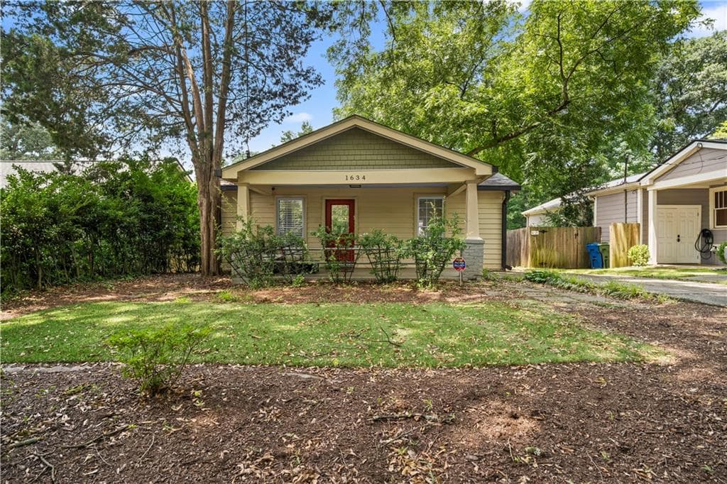 2 bedroom, 1 bathroom single family residence for rent at 1634 Tallulah Street, Atlanta, GA 30318 for $2,500 a month — photo 2