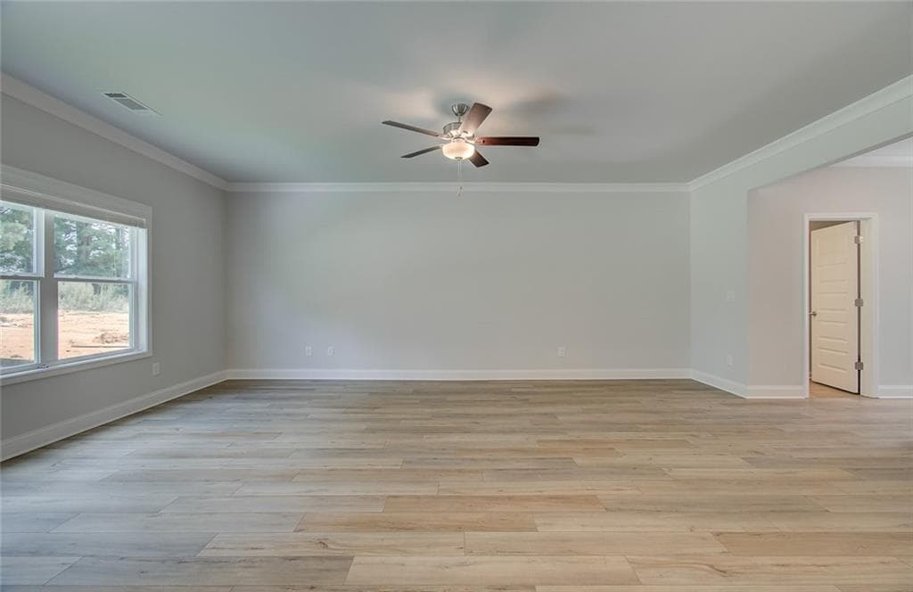 4 bedroom, 3 bathroom, 2,250 sq ft single family residence under contract at 3789 Ivy Cottage Drive, Snellville, GA 30039 — photo 9