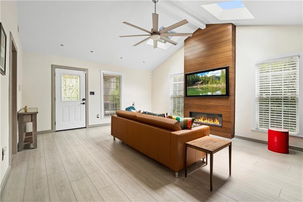 2 bedroom, 1 bathroom single family residence for rent at 1634 Tallulah Street, Atlanta, GA 30318 for $2,500 a month — photo 9