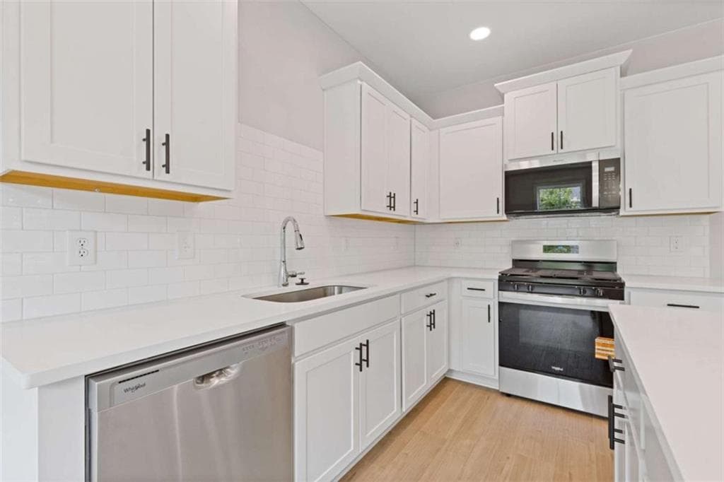3 bedroom, 3 bathroom, 1,762 sq ft townhouse for sale at 379 Summerville Lane 12, Athens, GA 30606 — photo 9