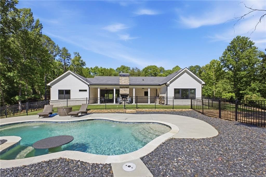 3 bedroom, 3 bathroom, 2,115 sq ft single family residence under contract at 16 Mountain Creek Trail, Fairmount, GA 30139