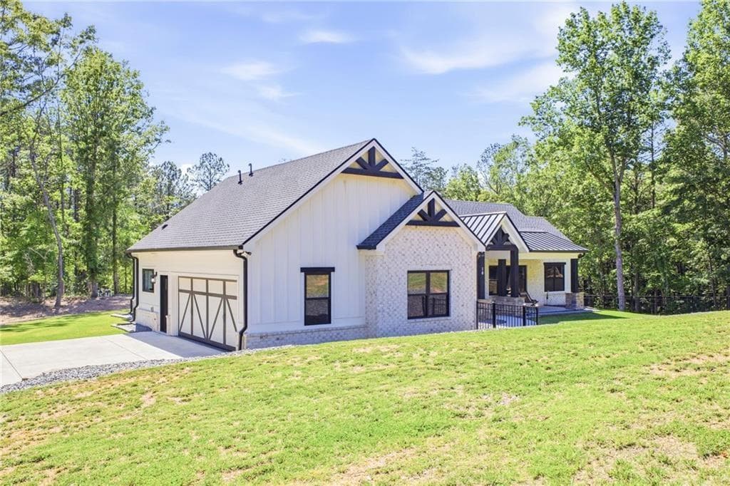 3 bedroom, 3 bathroom, 2,115 sq ft single family residence under contract at 16 Mountain Creek Trail, Fairmount, GA 30139 — photo 8
