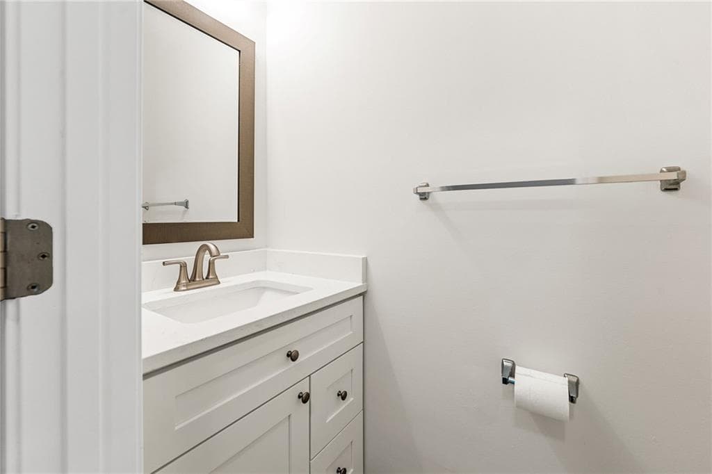 3 bedroom, 3 bathroom, 1,615 sq ft townhouse for rent at 2012 Hailston Drive, Duluth, GA 30097 for $2,200 a month — photo 6