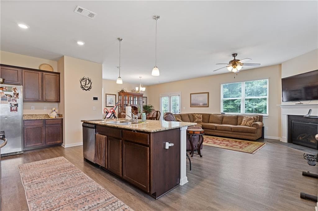 4 bedroom, 4 bathroom, 3,047 sq ft single family residence for sale at 155 Brookside Way, Dawsonville, GA 30534 — photo 5