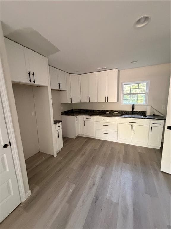 3 bedroom, 2 bathroom, 1,000 sq ft single family residence for sale at 2991 Deeb Drive, Macon, GA 31206 — photo 5