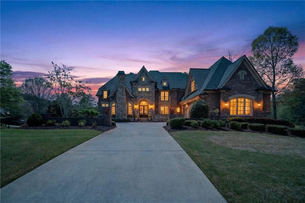 6 bedroom, 6 bathroom, 10,760 sq ft single family residence for sale at 17 Carl Sanders Drive, Acworth, GA 30101 — photo 2