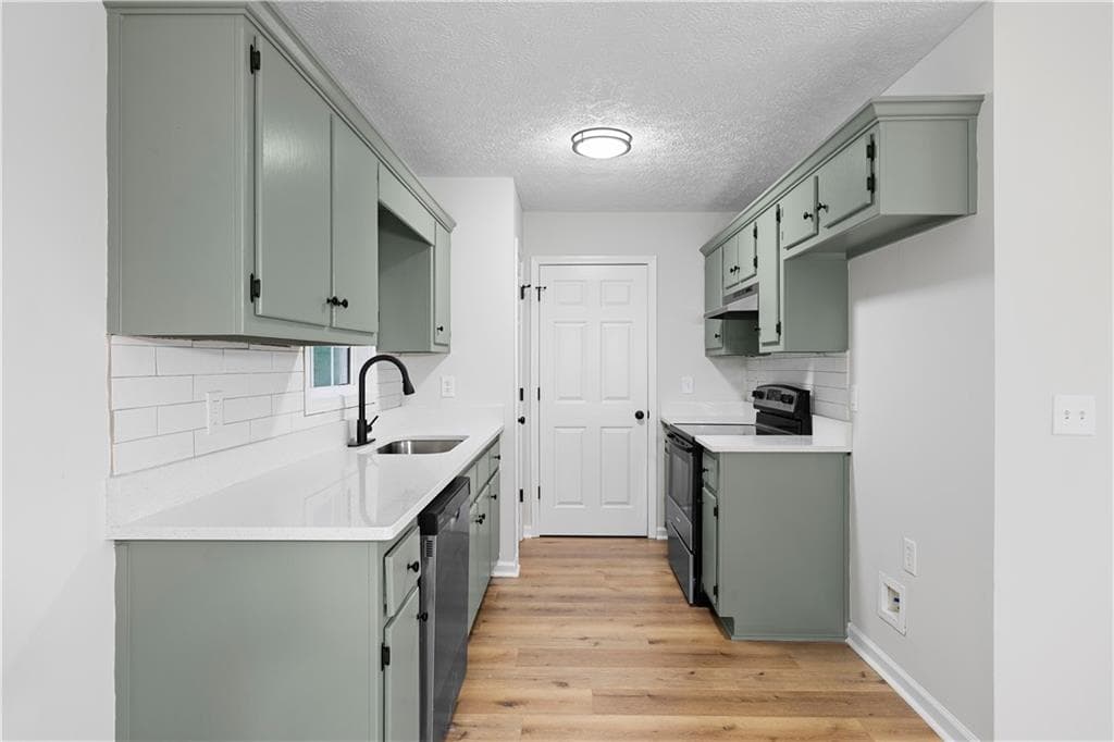 3 bedroom, 2 bathroom, 1,014 sq ft single family residence for sale at 332 Lavista Drive, Calhoun, GA 30701 — photo 6