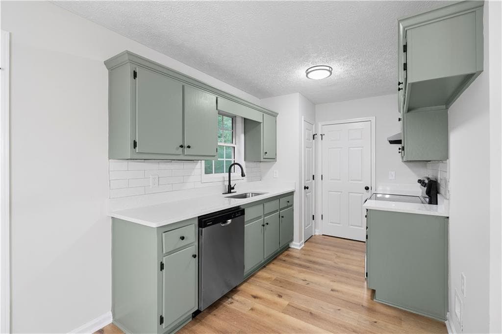 3 bedroom, 2 bathroom, 1,014 sq ft single family residence for sale at 332 Lavista Drive, Calhoun, GA 30701 — photo 9