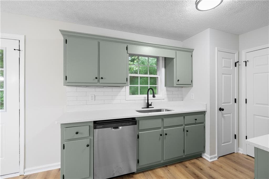 3 bedroom, 2 bathroom, 1,014 sq ft single family residence for sale at 332 Lavista Drive, Calhoun, GA 30701 — photo 10