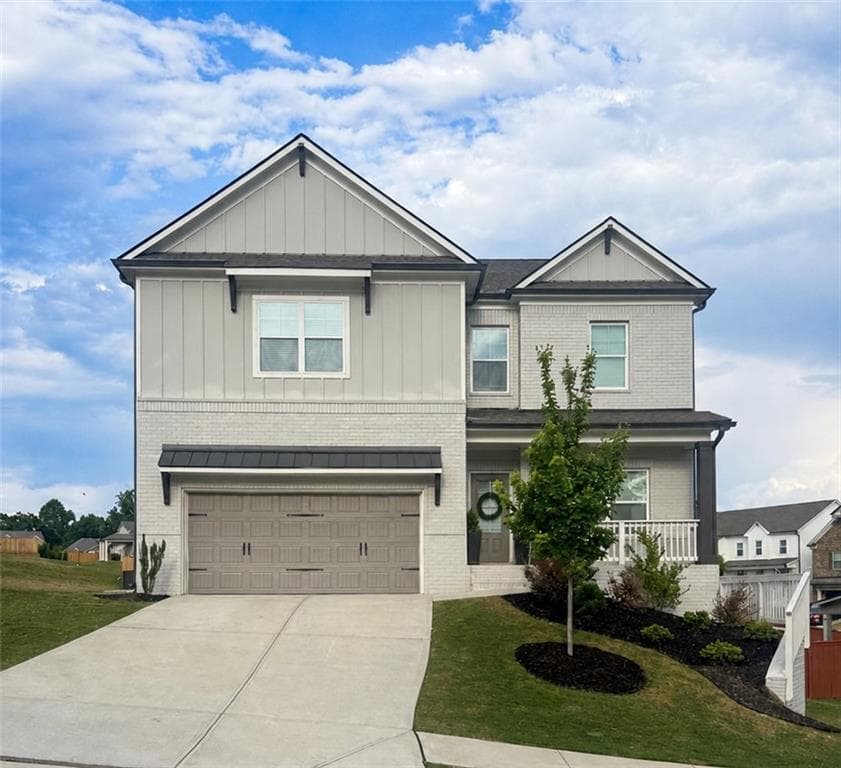 4 bedroom, 3 bathroom, 2,687 sq ft single family residence for sale at 4615 Silver Oak Drive, Gainesville, GA 30504 — photo 2