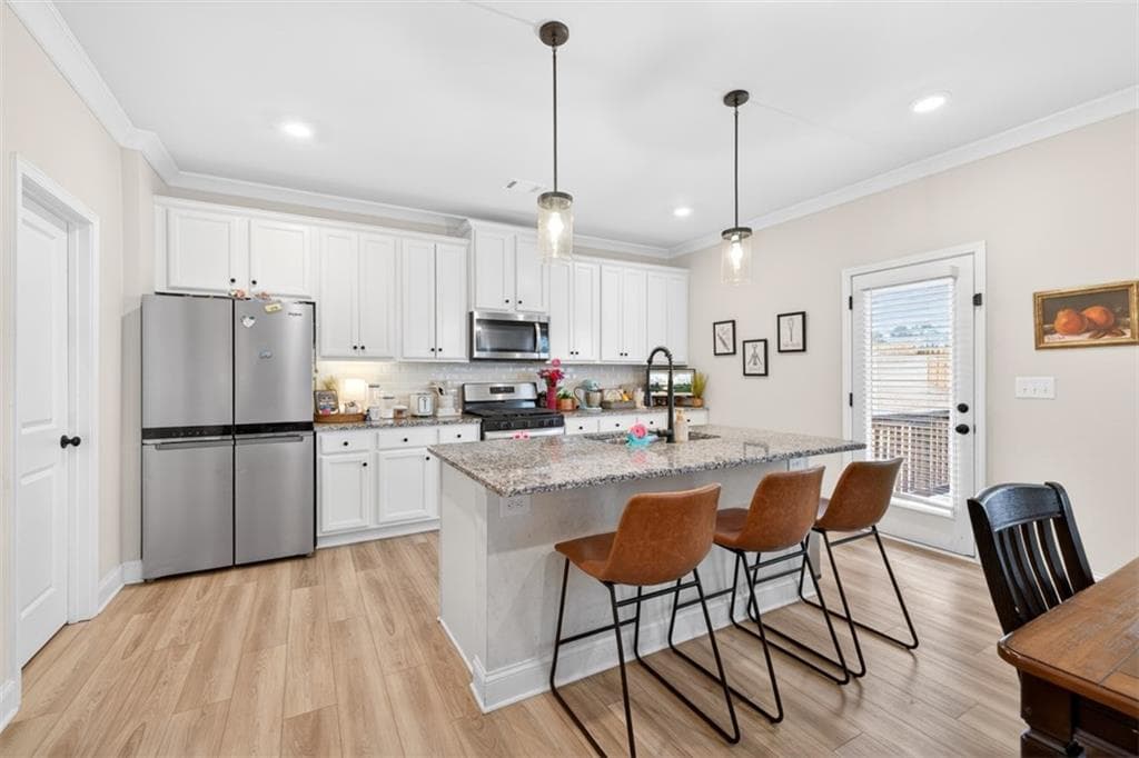 4 bedroom, 3 bathroom, 2,687 sq ft single family residence for sale at 4615 Silver Oak Drive, Gainesville, GA 30504 — photo 7