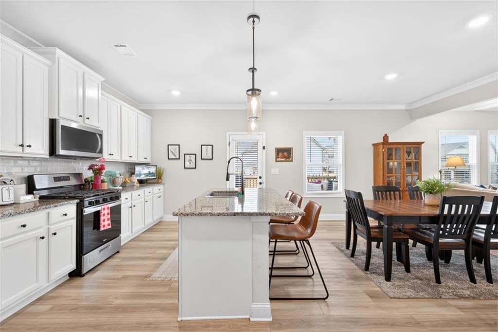 4 bedroom, 3 bathroom, 2,687 sq ft single family residence for sale at 4615 Silver Oak Drive, Gainesville, GA 30504 — photo 10