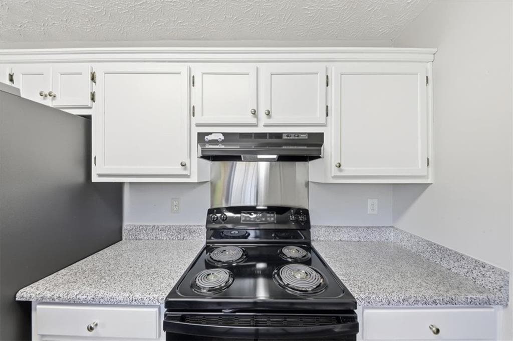 3 bedroom, 2 bathroom, 1,196 sq ft single family residence under contract at 133 Carols Lane, Locust Grove, GA 30248 — photo 7