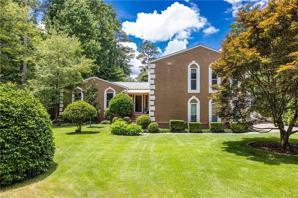 4 bedroom, 3 bathroom, 2,669 sq ft single family residence sold at 1373 Colony Drive, Marietta, GA 30068