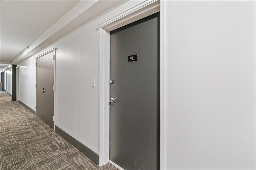2 bedroom, 1 bathroom, 992 sq ft condominium for rent at 620 Peachtree Street 911, Atlanta, GA 30308 for $2,300 a month — photo 2