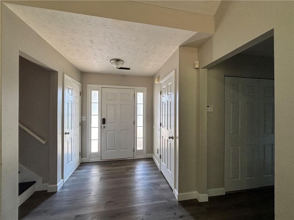 4 bedroom, 2 bathroom, 1,741 sq ft single family residence for sale at 3720 Scotland Lane, Snellville, GA 30039 — photo 5