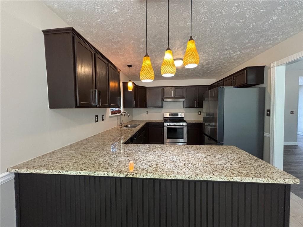 4 bedroom, 2 bathroom, 1,741 sq ft single family residence for sale at 3720 Scotland Lane, Snellville, GA 30039 — photo 9