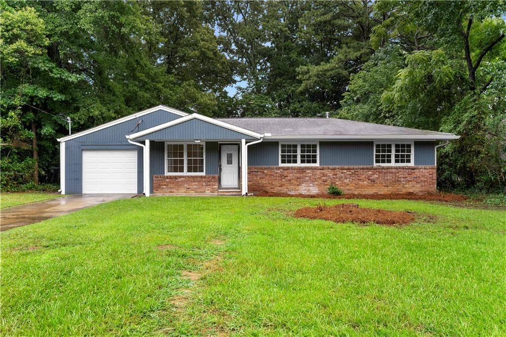 3 bedroom, 2 bathroom, 1,252 sq ft single family residence for sale at 5270 Longmeadow Lane, Atlanta, GA 30349