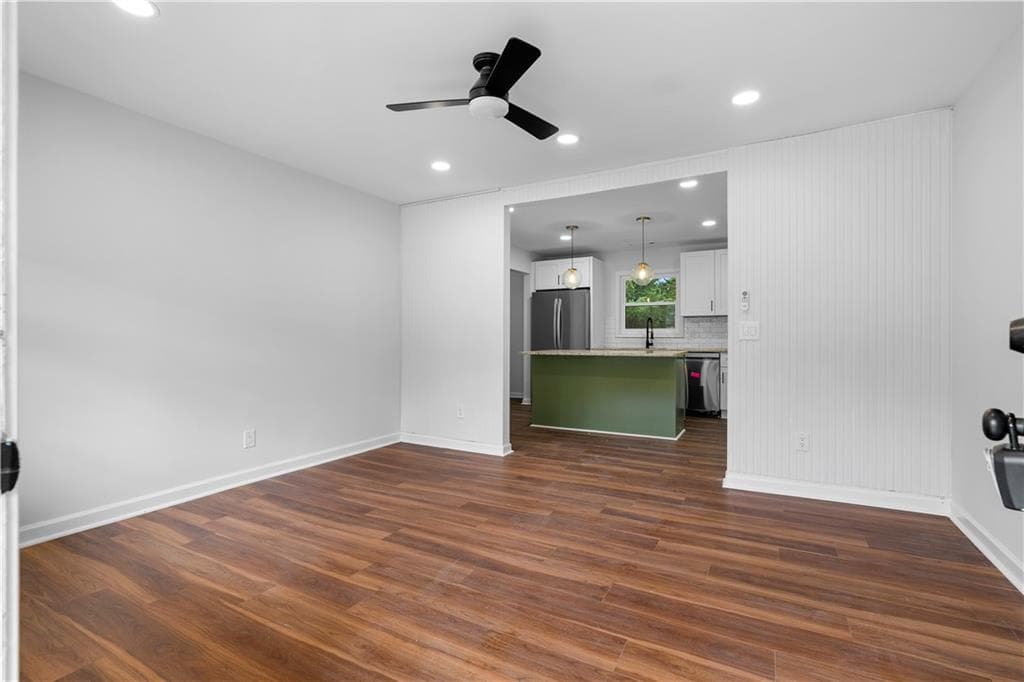 3 bedroom, 2 bathroom, 1,252 sq ft single family residence for sale at 5270 Longmeadow Lane, Atlanta, GA 30349 — photo 8